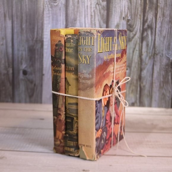 Vintage Book Bundle Book Stack Home Staging Decorative Old Books Instant Library - Picture 11 of 11